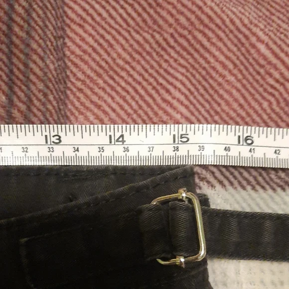 Men's Black Cargo Pants - Picture 5 of 7